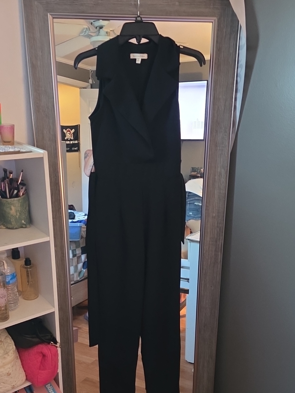 bailey blue Black Sleeveless V-Neck Jumpsuit